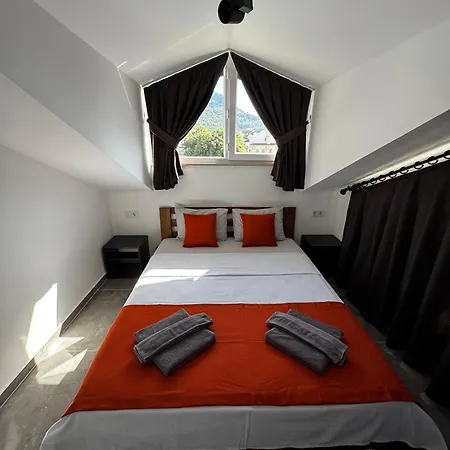 Sayir 2 Premium Villa's Vilă *