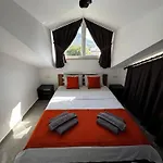 Sayir 2 Premium Villa's Villa *