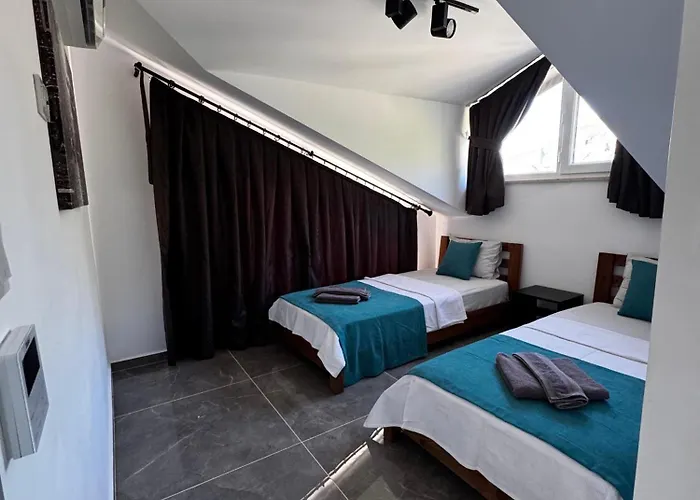 şayir 2 Premium Villa's